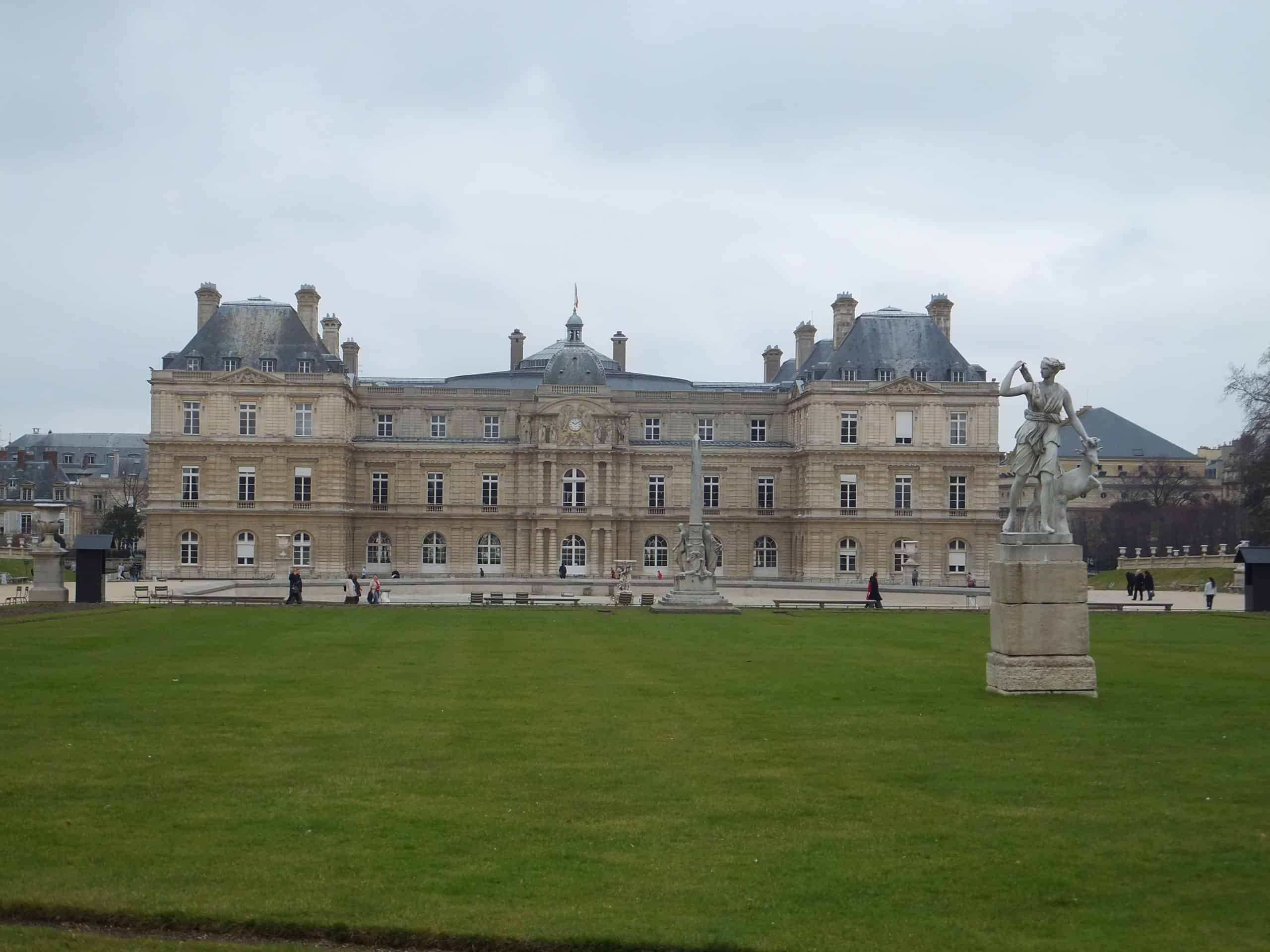 Visiting Luxembourg Gardens with Kids - Gone With The Family