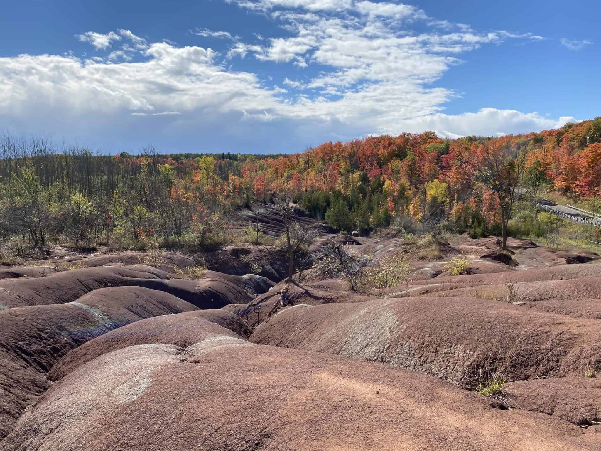 Visiting the Incredible Cheltenham Badlands in Caledon, Ontario - Gone ...